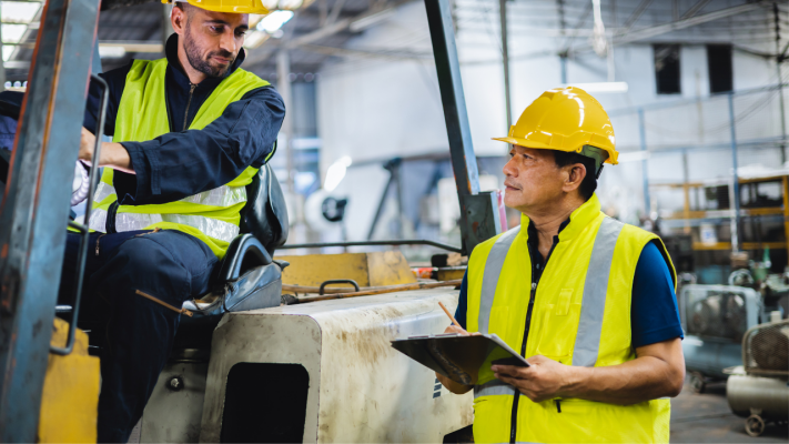 DGUV Vorschriften für Flurförderfahrzeuge - DGUV Vorschriften für Flurförderfahrzeuge