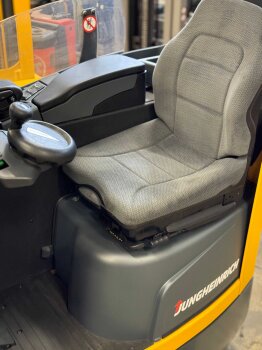 Jungheinrich Schubmaststapler ETV 320 SP GNE 115-1070 DZ