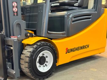 Jungheinrich Frontstapler EFG 216