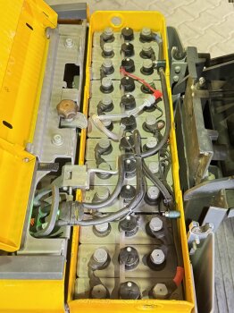 Jungheinrich Kommissionierer ECE 320 HP KH 240-57