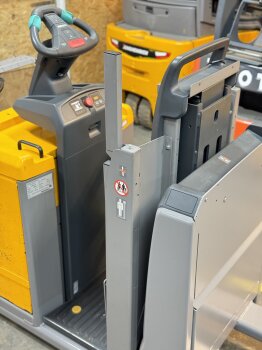 Jungheinrich Kommissionierer ECE 225 HP