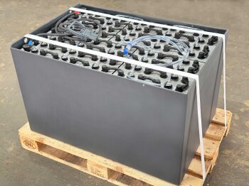 Staplerbatterie 80 V 625 Ah 5 PzS mit Sondertrog