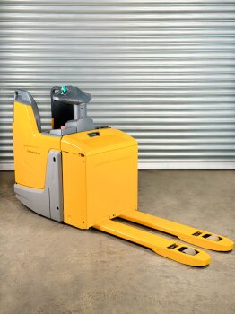 Jungheinrich Niederhubwagen ERE 225 FP