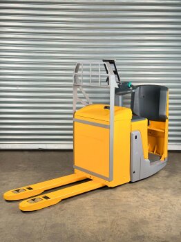 Jungheinrich Niederhubwagen ERE 225 FP