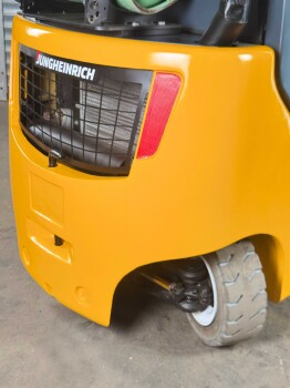 Jungheinrich Frontstapler TFG 320s