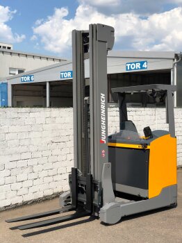 Jungheinrich Schubmaststapler ETV 320
