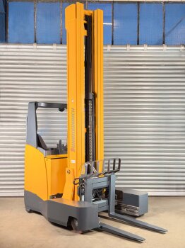 Jungheinrich Schubmaststapler ETV Q25
