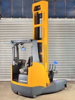Jungheinrich Schubmaststapler ETV Q25