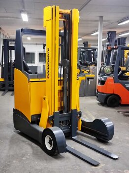 Jungheinrich Schubmaststapler ETV C16