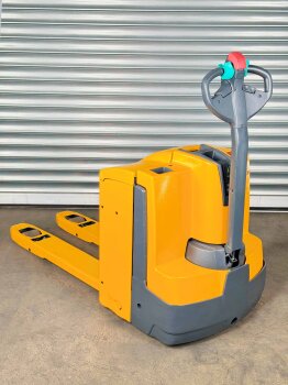 Jungheinrich Niederhubwagen EJE 220