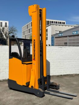 Jungheinrich Schubmaststapler ETV 214 - Kühlhaus