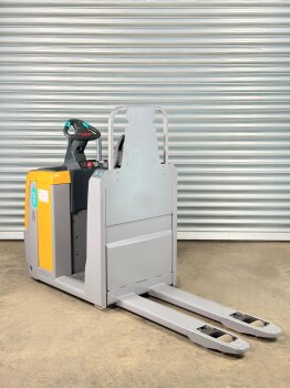 Jungheinrich Kommissionierer ECE 220HP