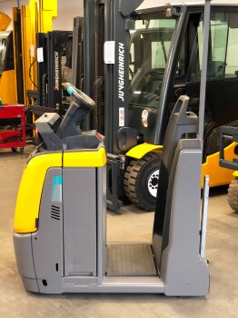 Jungheinrich Schlepper EZS 350