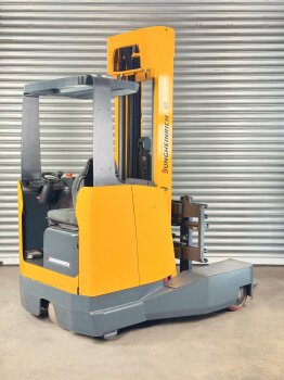Jungheinrich Schubmaststapler ETV Q20