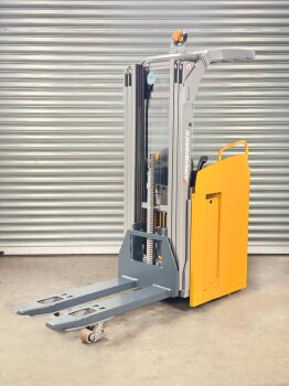 Jungheinrich Hochhubwagen ESC 216z
