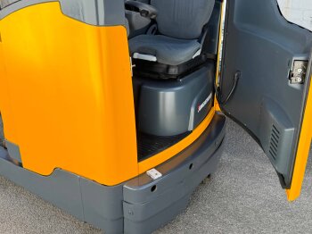 Jungheinrich Schubmaststapler ETV 214