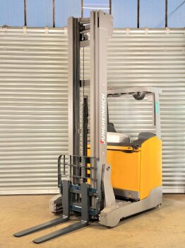 Jungheinrich Schubmaststapler ETV 214