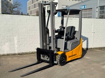 Jungheinrich Frontstapler EFG 220