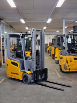 Jungheinrich Frontstapler EFG 220