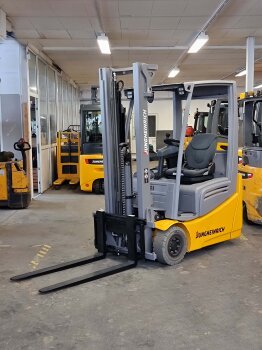 Jungheinrich Frontstapler EFG 220