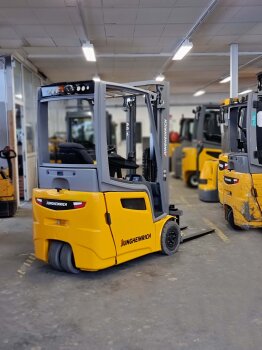 Jungheinrich Frontstapler EFG 220