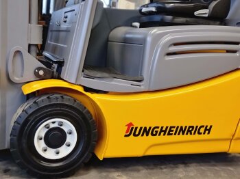 Jungheinrich Frontstapler EFG 220
