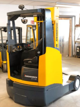 Jungheinrich Schubmaststapler ETV C16