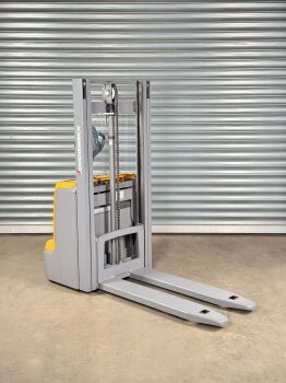 Jungheinrich Hochhubwagen EJC 112