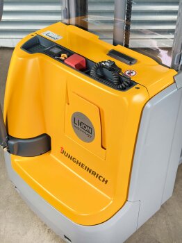 Jungheinrich Hochhubwagen EJC 112