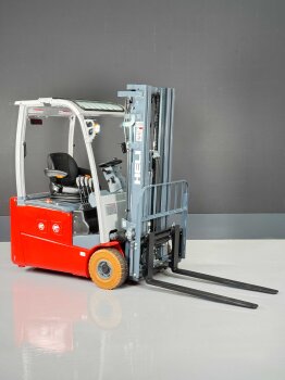 3-Rad Elektro-Stapler Neu -1.6t - 6 Jahre Garantie - 4.8m Hub - sofort verfügbar