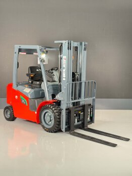 4-Rad Elektro-Stapler Neu - 3.5t - 6 Jahre Garantie - 4.7m Hub - sofort verfügba