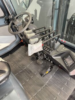 Gelände Diesel Stapler - Neu - 5t - Kubota Motor - 2Rad 4Rad - Zinkenversteller - STVO - sofort verfügbar
