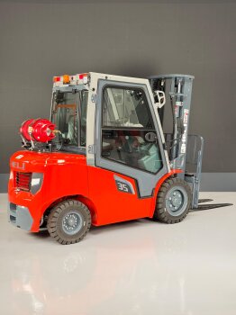 Gas Stapler - Neu - 3,5t - Kubota Motor - hohe Bodenfreiheit - STVO - robust - sofort verfügbar