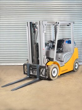 Jungheinrich Frontstapler TFG 430S