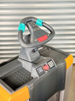 Jungheinrich Kommissionierer ECE 220 HP