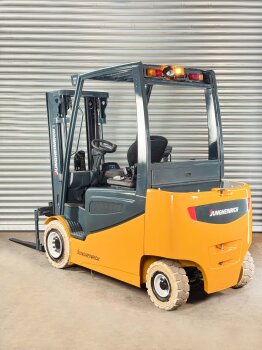 Jungheinrich Frontstapler EFG 430