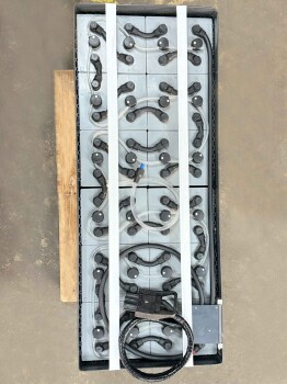 Jungheinrich Schubmaststapler ETV 214