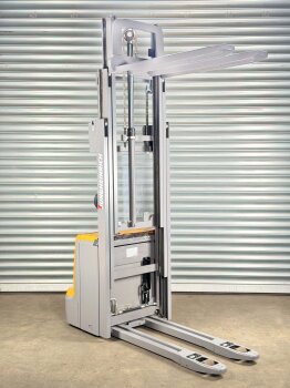 Jungheinrich Hochhubwagen EJC 112