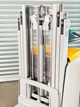 Jungheinrich Hochhubwagen ERD 220 drive PLUS