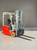 Heli Elektro 1,5t Stapler 3-Rad - 4,7 m Hub Triplex - Garantie