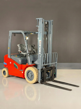 Heli Elektro 2,5t Stapler 4-Rad - 4,5m Hub Duplex - Garantie