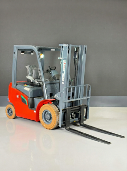 Heli Elektro 2,5t Stapler 4-Rad - 3,3m Hub Duplex - Garantie