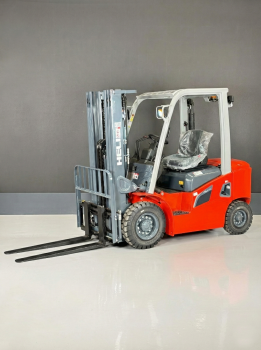 Heli Diesel 3,5t Stapler KUBOTA - 4,7m Hub Triplex -...