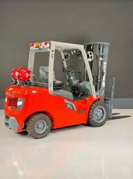 Heli Gas 3,5t Stapler KUBOTA 3,3m Hub Duplex - Garantie