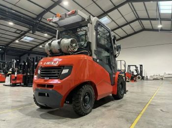 Heli Gas 5t Stapler KUBOTA 4,7m Hub Triplex - Garantie