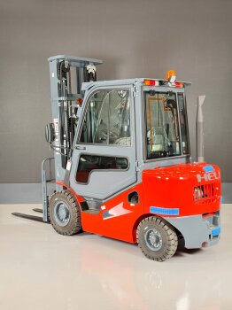 Heli Diesel 2,5t Stapler KUBOTA 6m Hub Triplex - Garantie