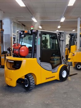 Jungheinrich Frontstapler TFG 425s