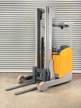 Jungheinrich Schubmaststapler ETV 214