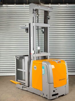 Jungheinrich Kommissionierer EKS 210