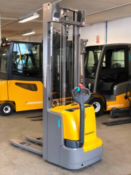 Jungheinrich Hochhubwagen EJC 112